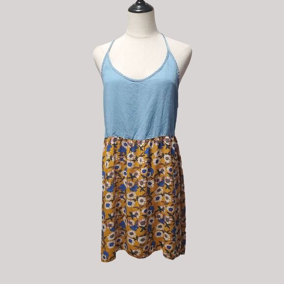 Wild Blue Sadie Robertson Sundress Denim Bodice Smocked Back Floral Size L - Picture 1 of 6